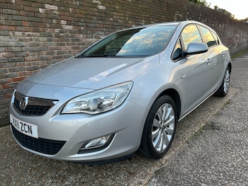 Vauxhall - Astra