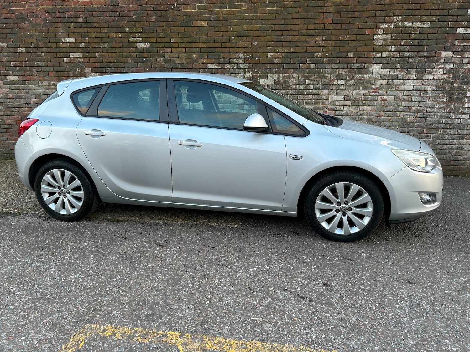 Used Vauxhall Astra 2011 for sale - 76641620: Photo 7
