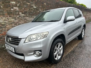 Used Toyota RAV4 2010 for sale - 79713609: Photo