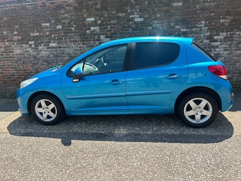 Used Peugeot 207 2011 for sale - 78997476: Photo