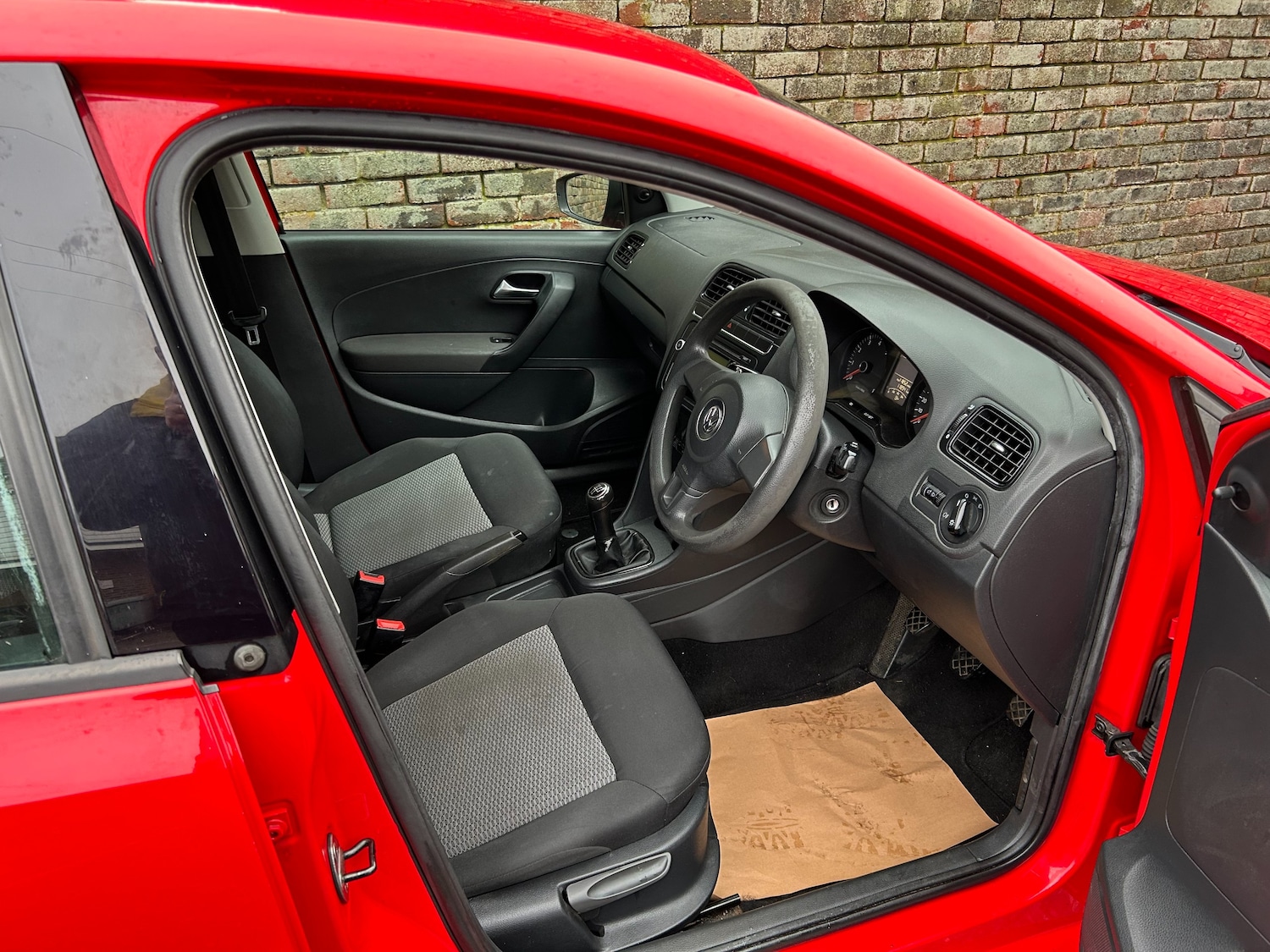 Used Volkswagen Polo 2010 for sale - 77460437: Photo 10