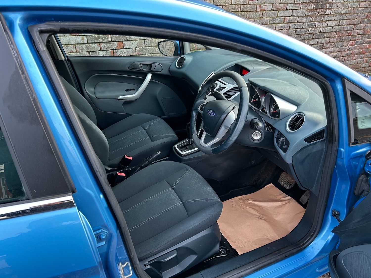 Used Ford Fiesta 2010 for sale - 77026686: Photo 10