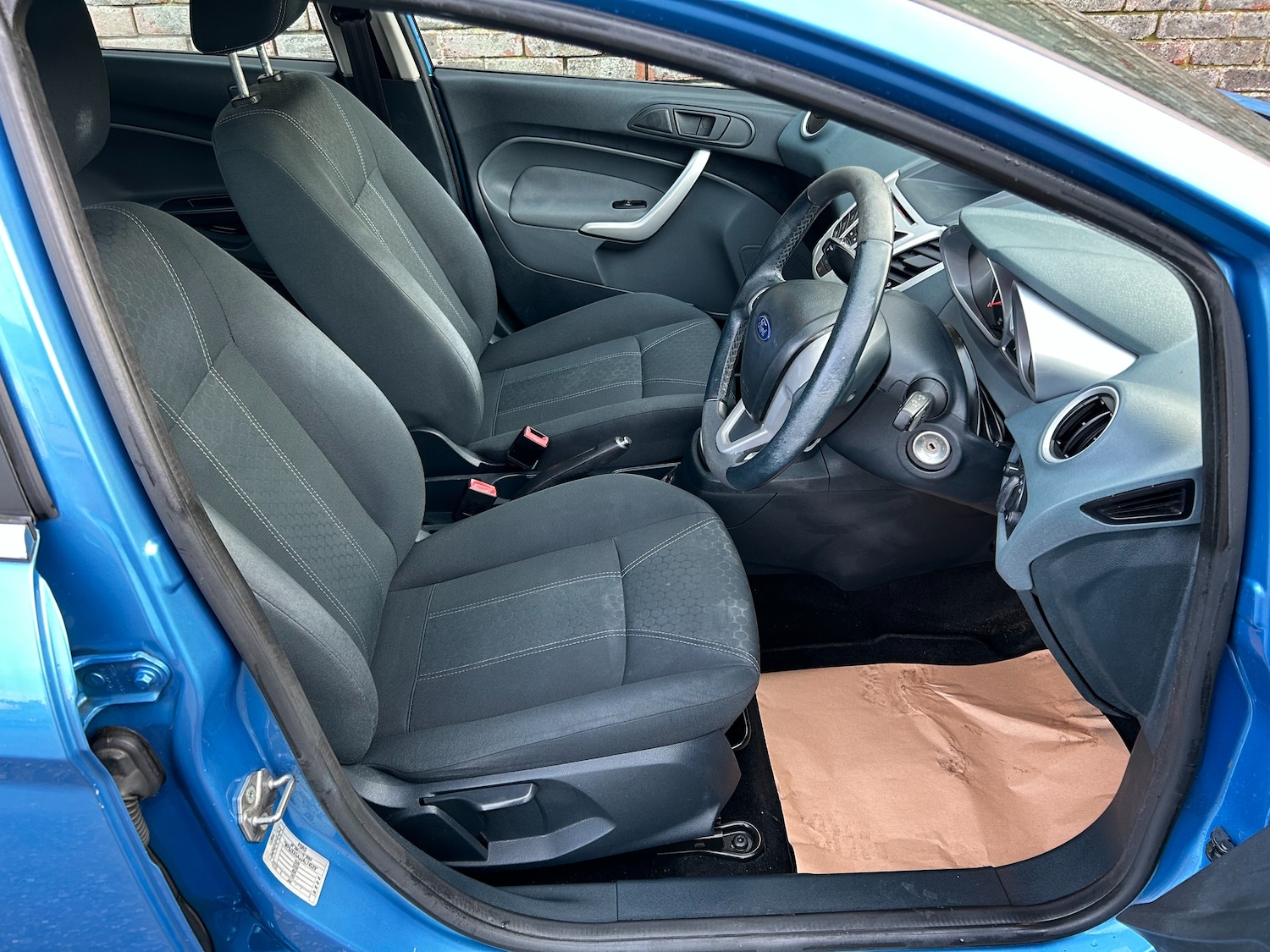 Used Ford Fiesta 2010 for sale - 77026686: Photo 11