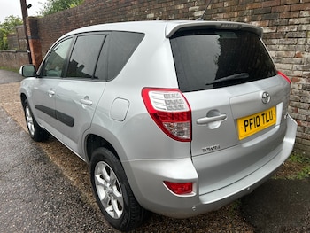 Used Toyota RAV4 2010 for sale - 78794523: Photo