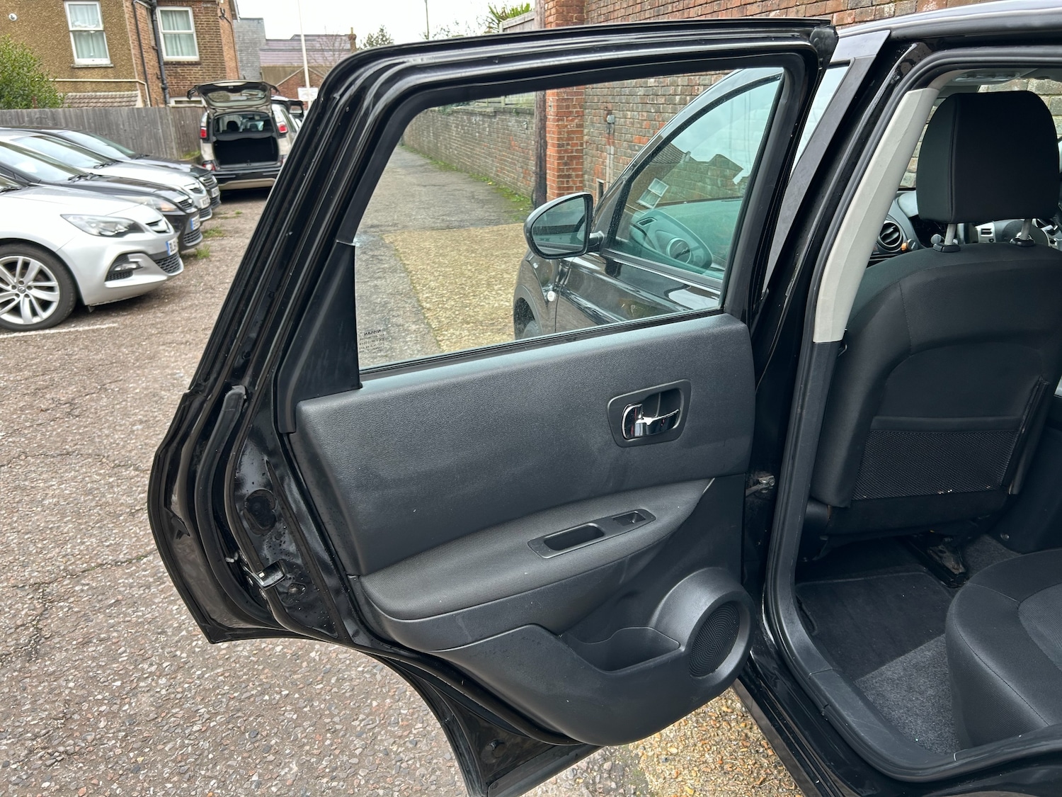 Used Nissan Qashqai 2010 for sale - 76663106: Photo 15