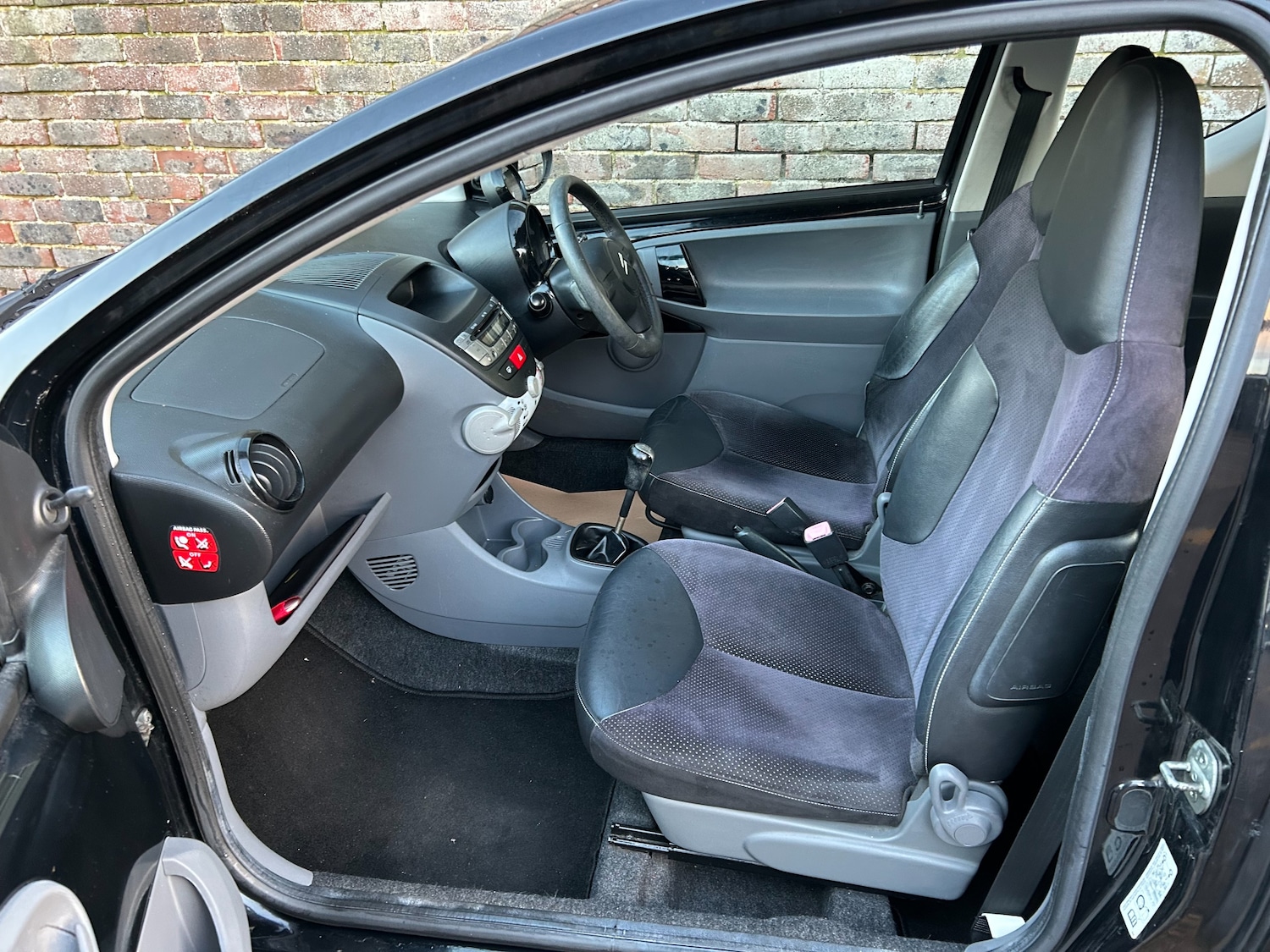 Used Citroen C1 2010 for sale - 76783342: Photo 13