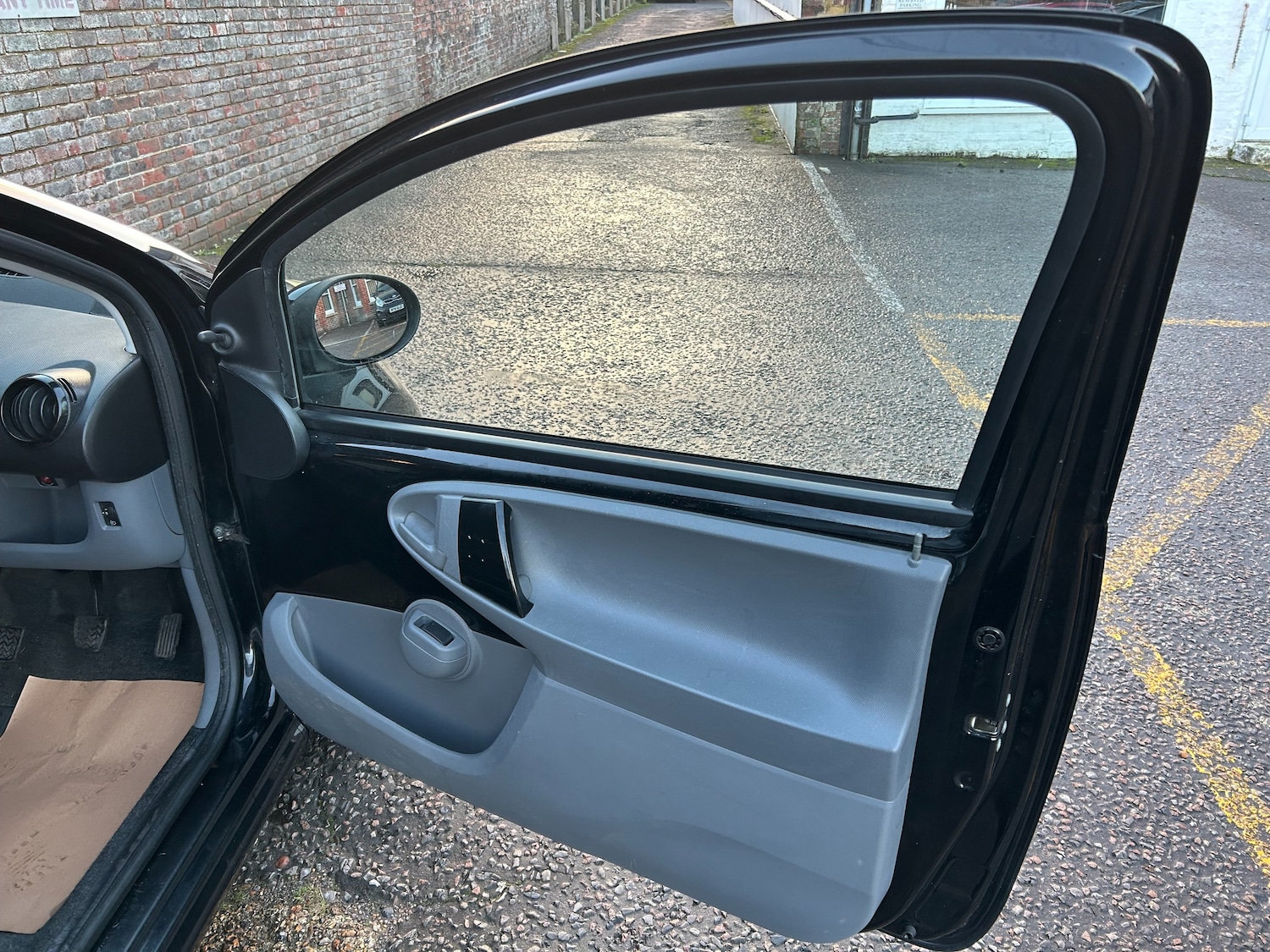 Used Citroen C1 2010 for sale - 76783342: Photo 9