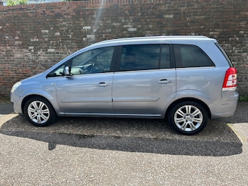 Used Vauxhall Zafira 2010 for sale - 78789419: Photo