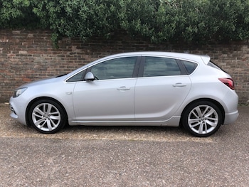 Used Vauxhall Astra 2015 for sale - 75643936: Photo