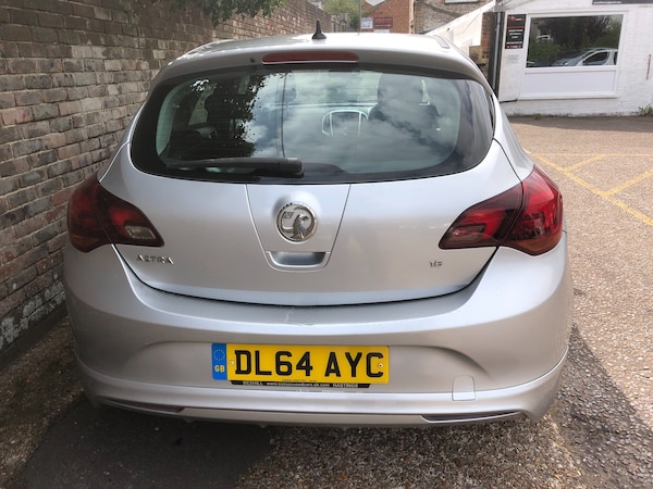 Used Vauxhall Astra 2015 for sale - 75643936: Photo 5