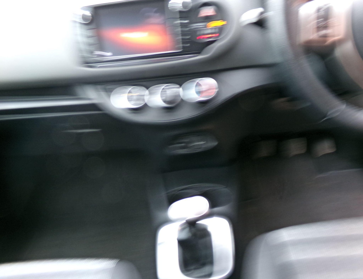 Used Toyota Yaris 2016 for sale - 77882180: Photo 16