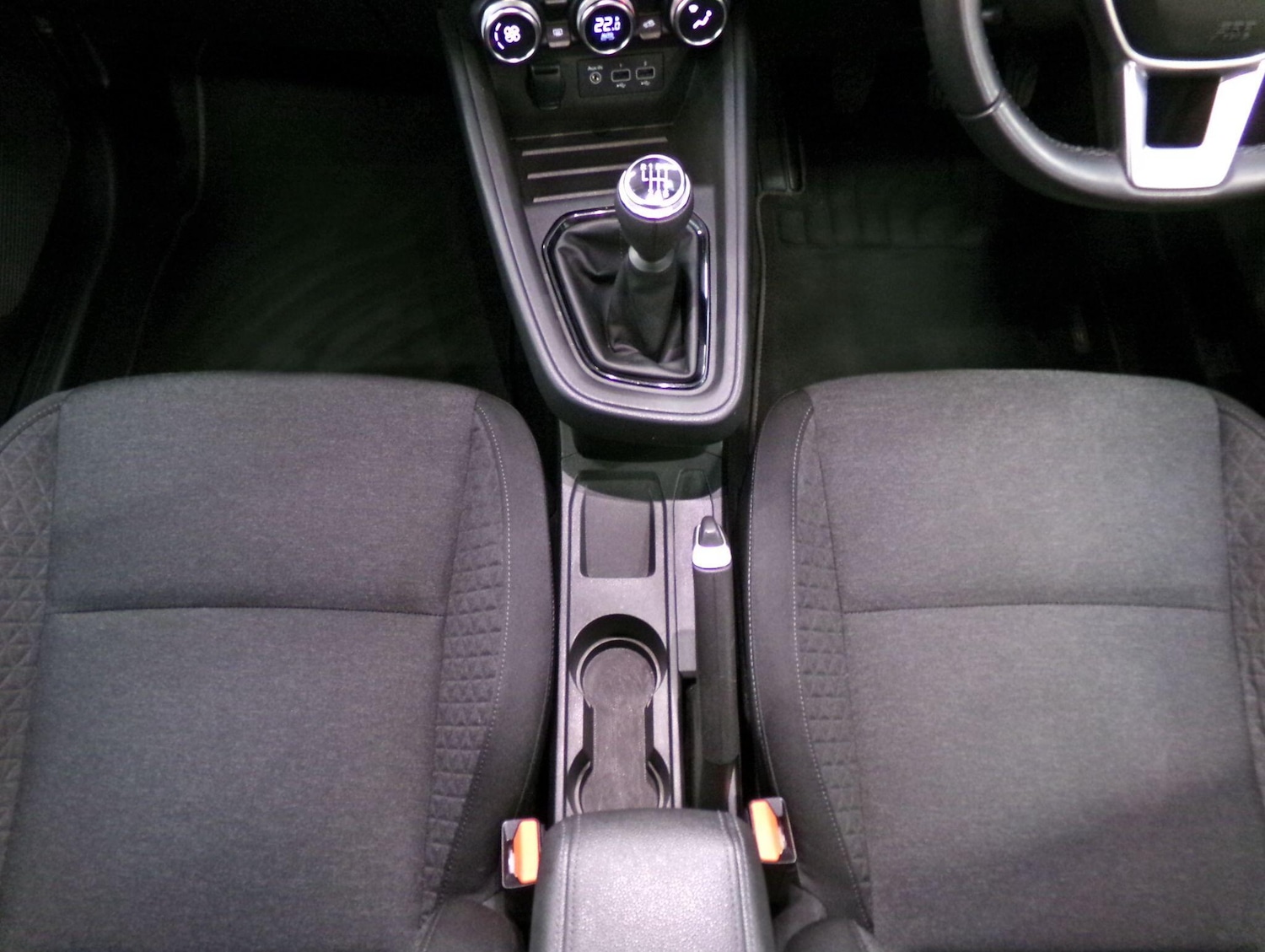 Used Renault Clio 2022 for sale - 76936178: Photo 20