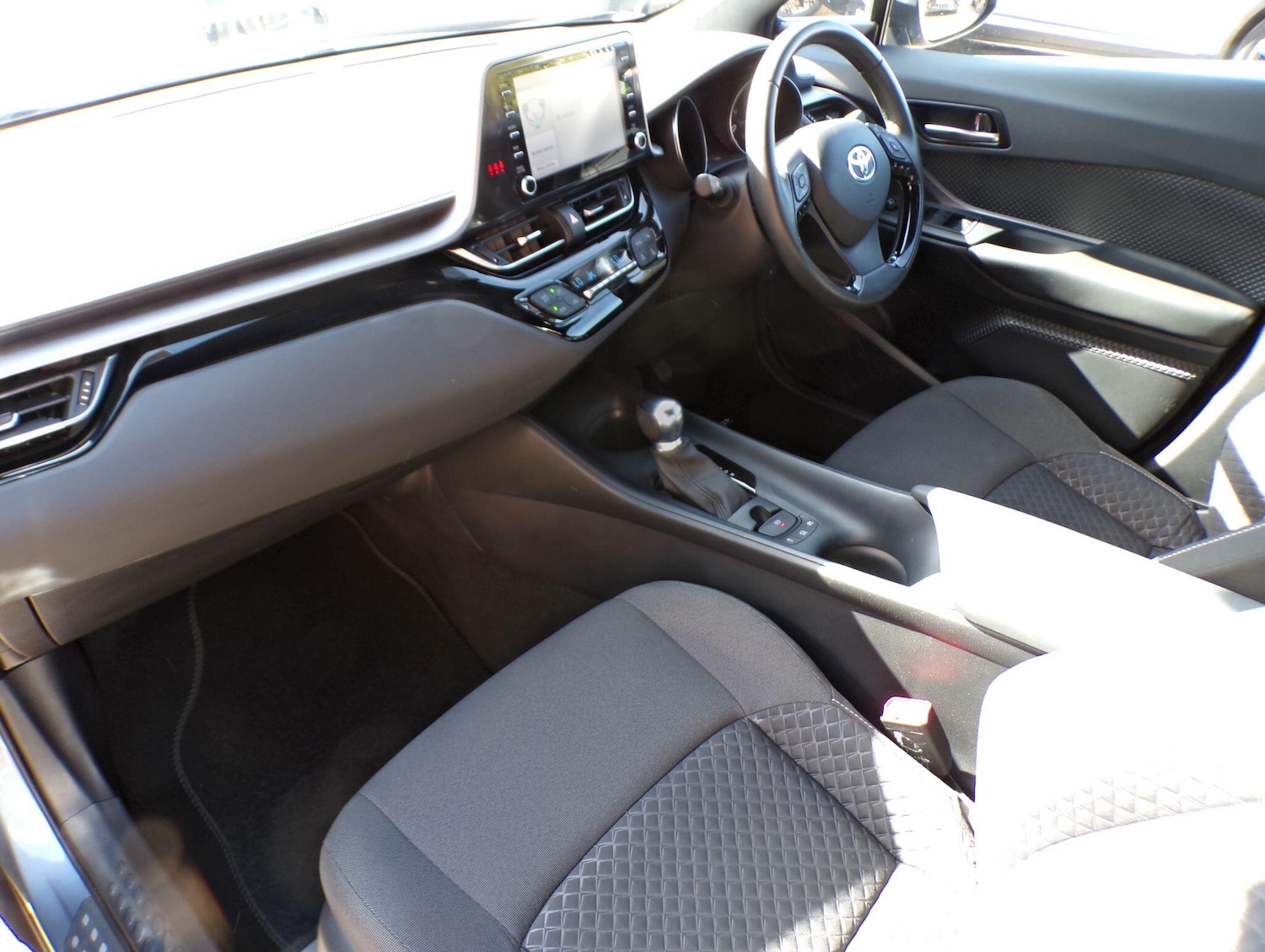 Used Toyota C-HR 2022 for sale - 76964544: Photo 13