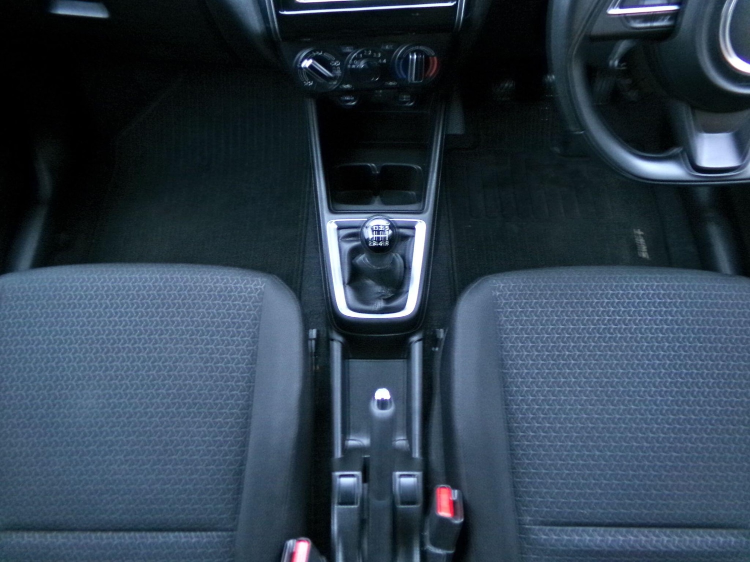 Used Suzuki Swift 2023 for sale - 77345374: Photo 19