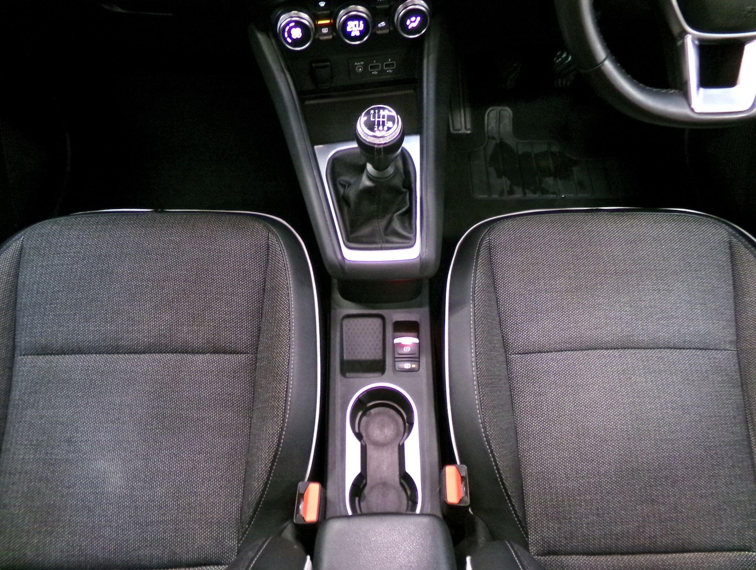 Used Renault Captur 2020 for sale - 77510900: Photo 19