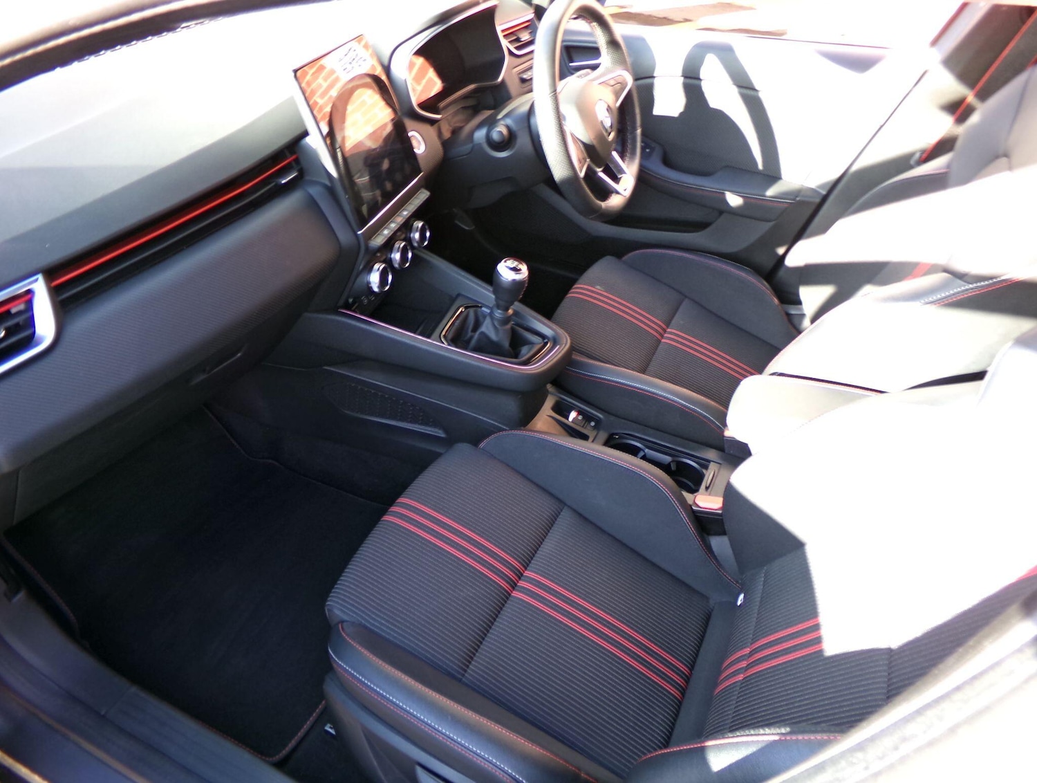 Used Renault Clio for sale - 77957686: Photo 13