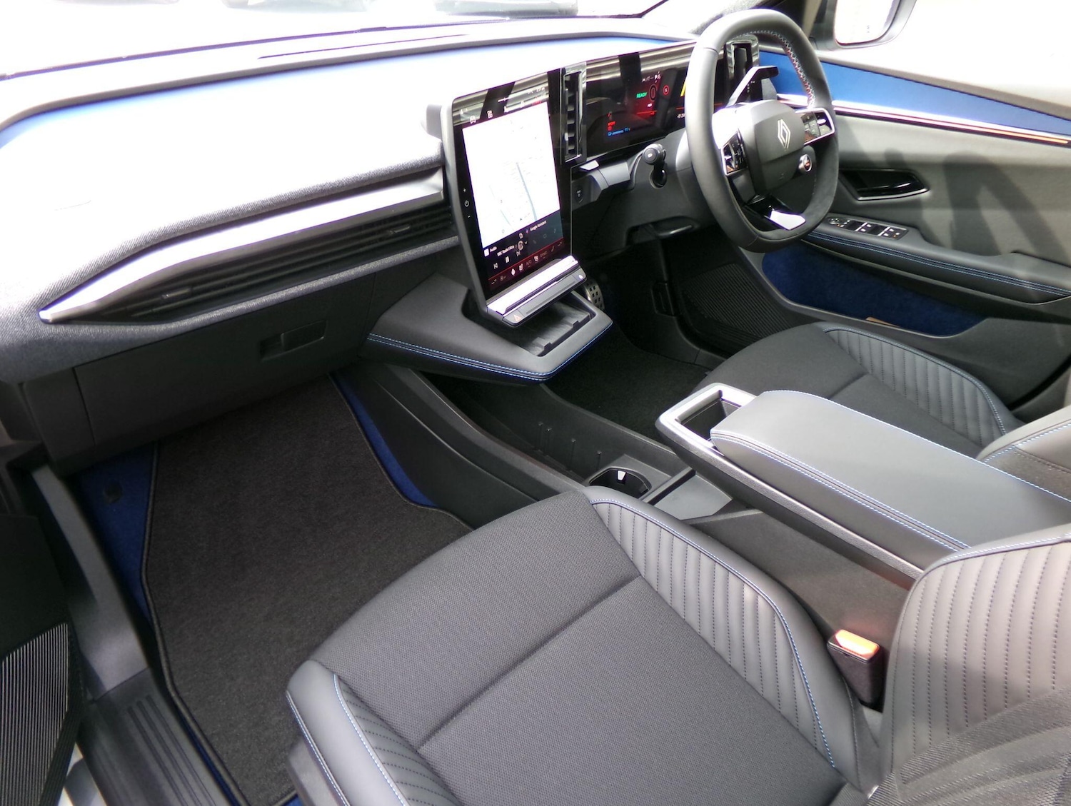 Used Renault Scenic E-Tech 2025 for sale - 76175591: Photo 13