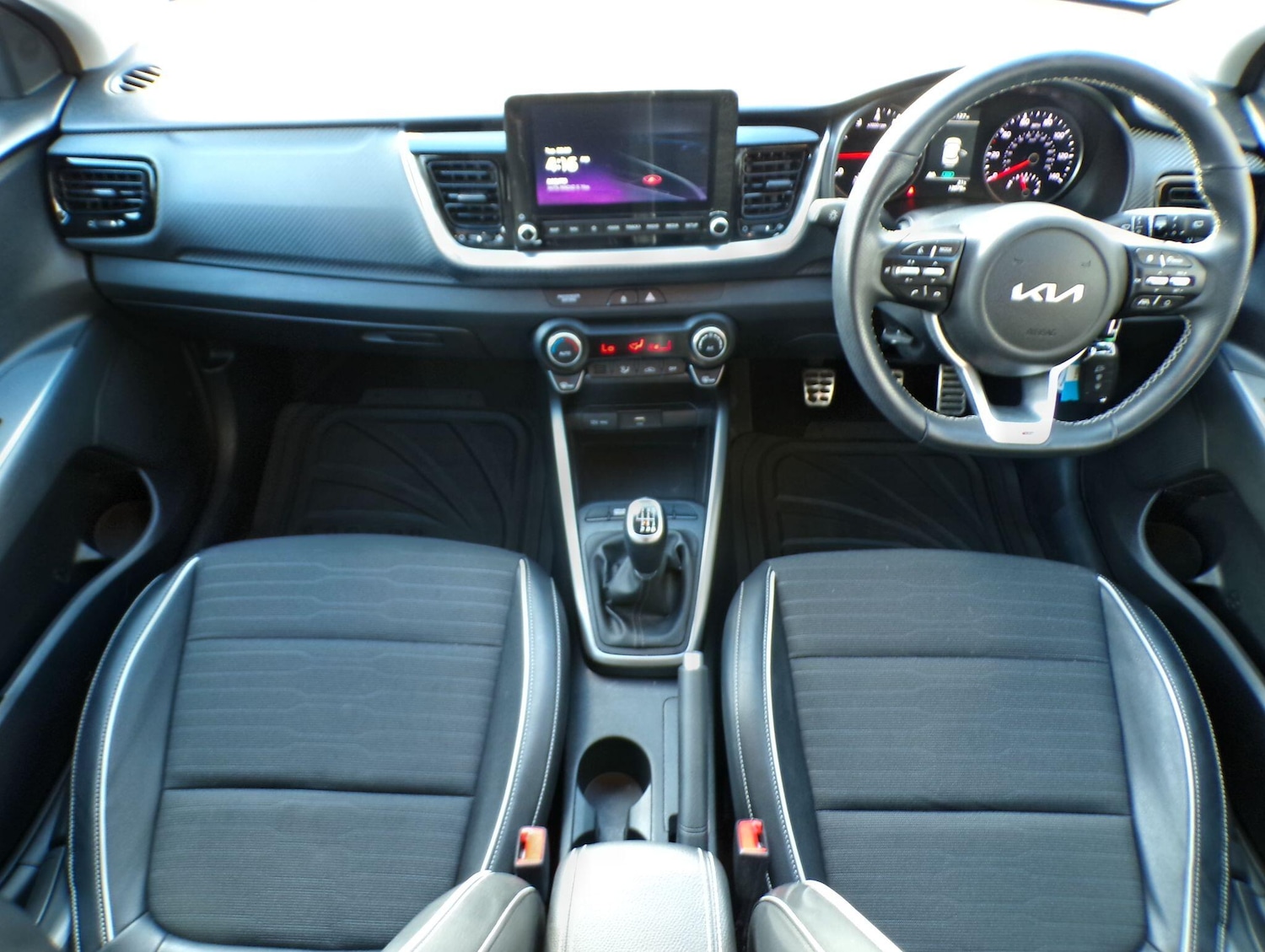 Used Kia Stonic 2022 for sale - 76781160: Photo 12