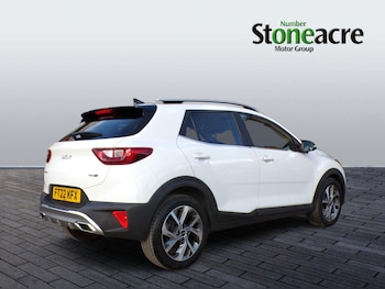 Used Kia Stonic 2022 for sale - 76781160: Photo