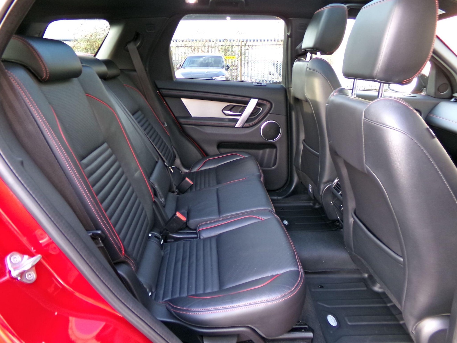 Used Land Rover Discovery Sport for sale - 76976613: Photo 19