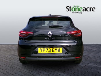 Used Renault Clio 2023 for sale - 78705090: Photo