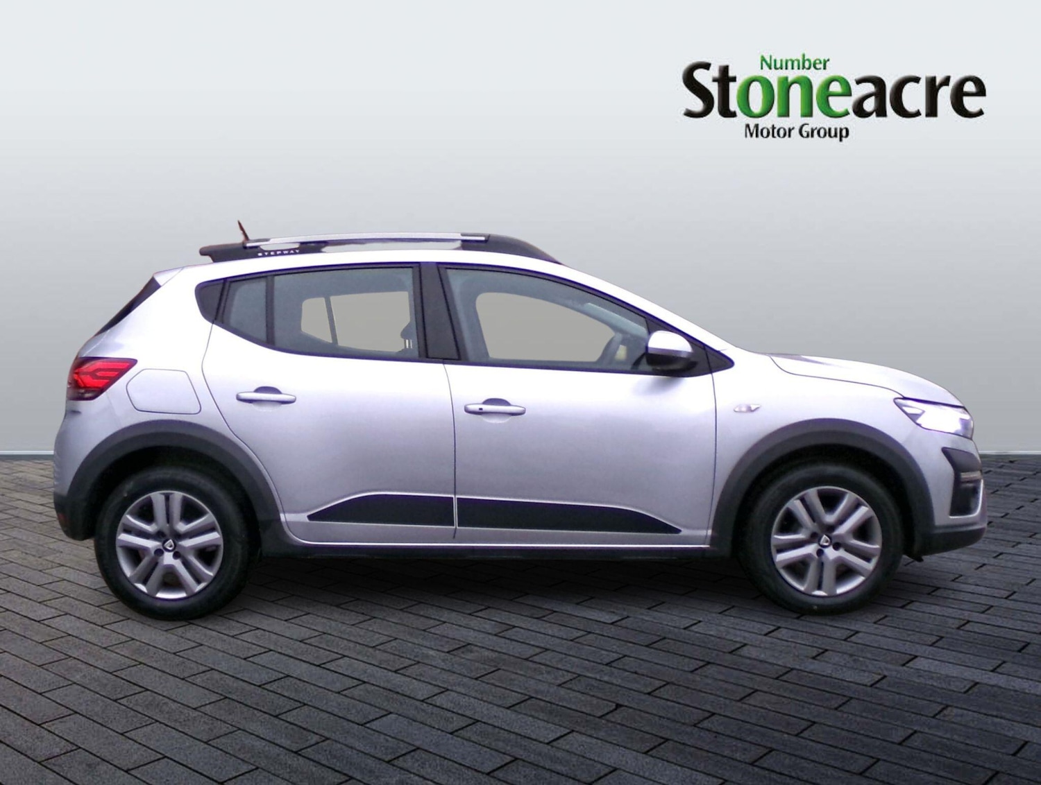 Used Dacia Sandero Stepway 2021 for sale - 77358689: Photo 2