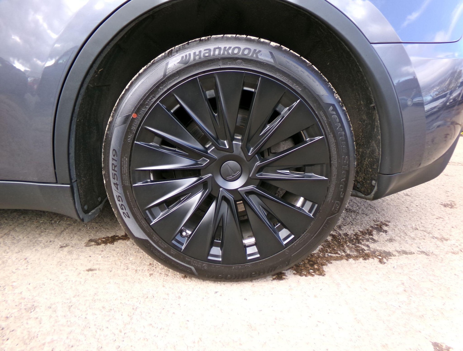 Used Tesla Model Y for sale - 78101356: Photo 9