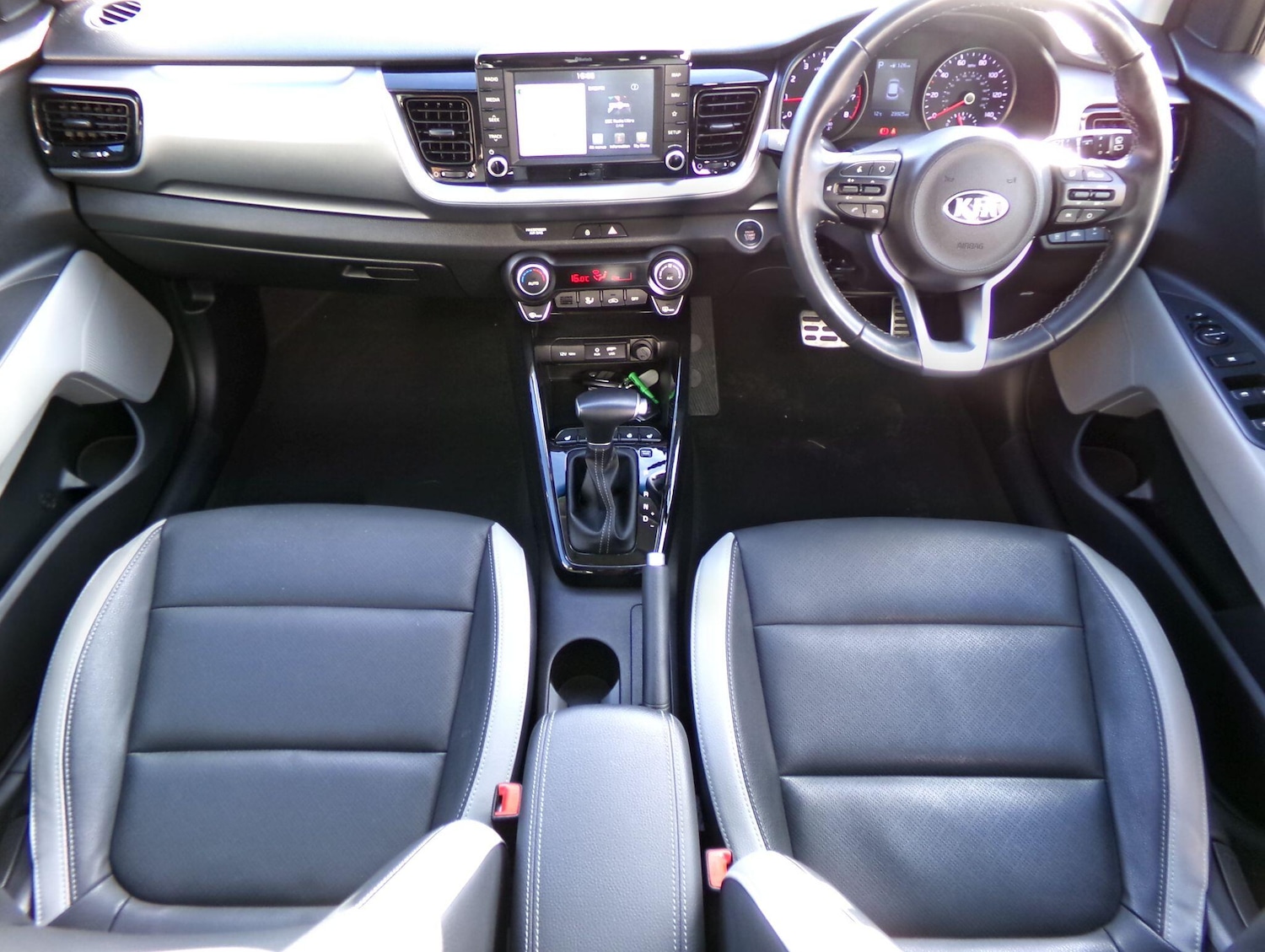 Used Kia Stonic 2019 for sale - 77853297: Photo 12