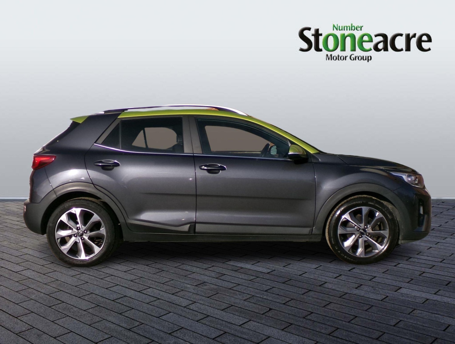 Used Kia Stonic 2019 for sale - 77853297: Photo 2