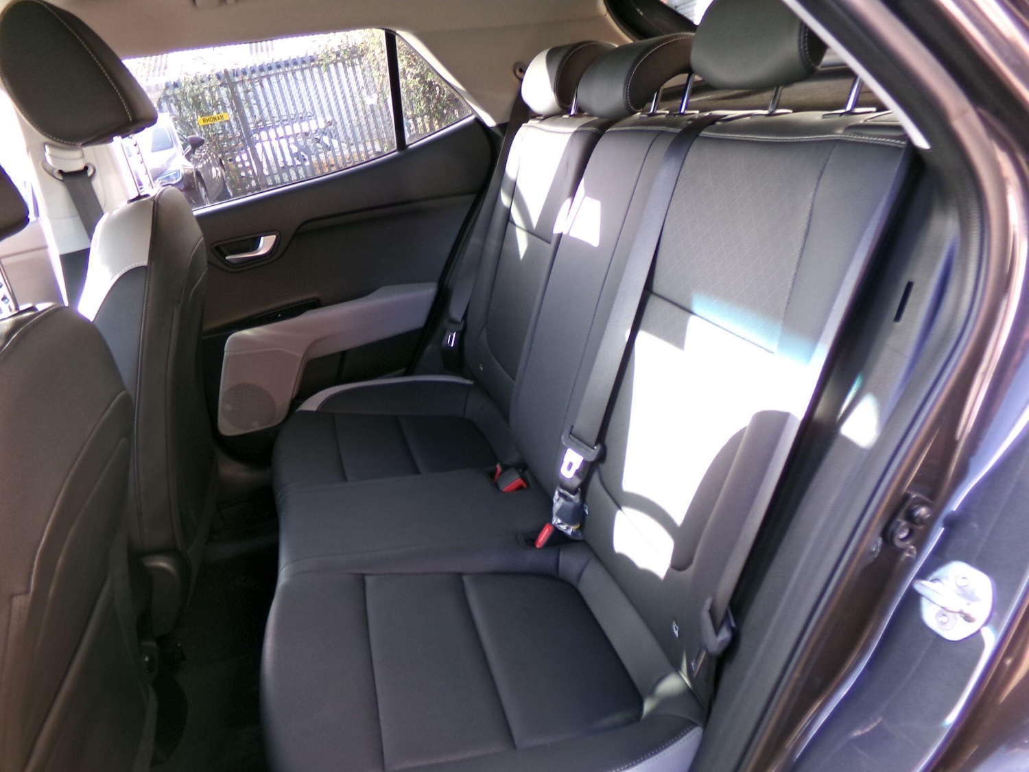 Used Kia Stonic 2019 for sale - 77853297: Photo 20