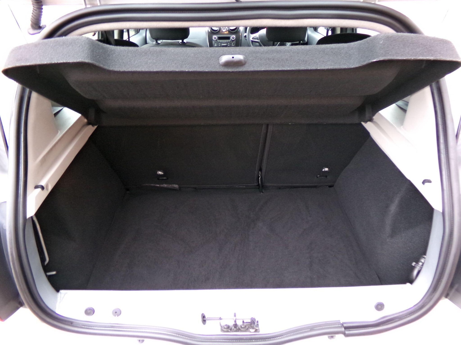 Used Dacia Sandero 2018 for sale - 77266742: Photo 10