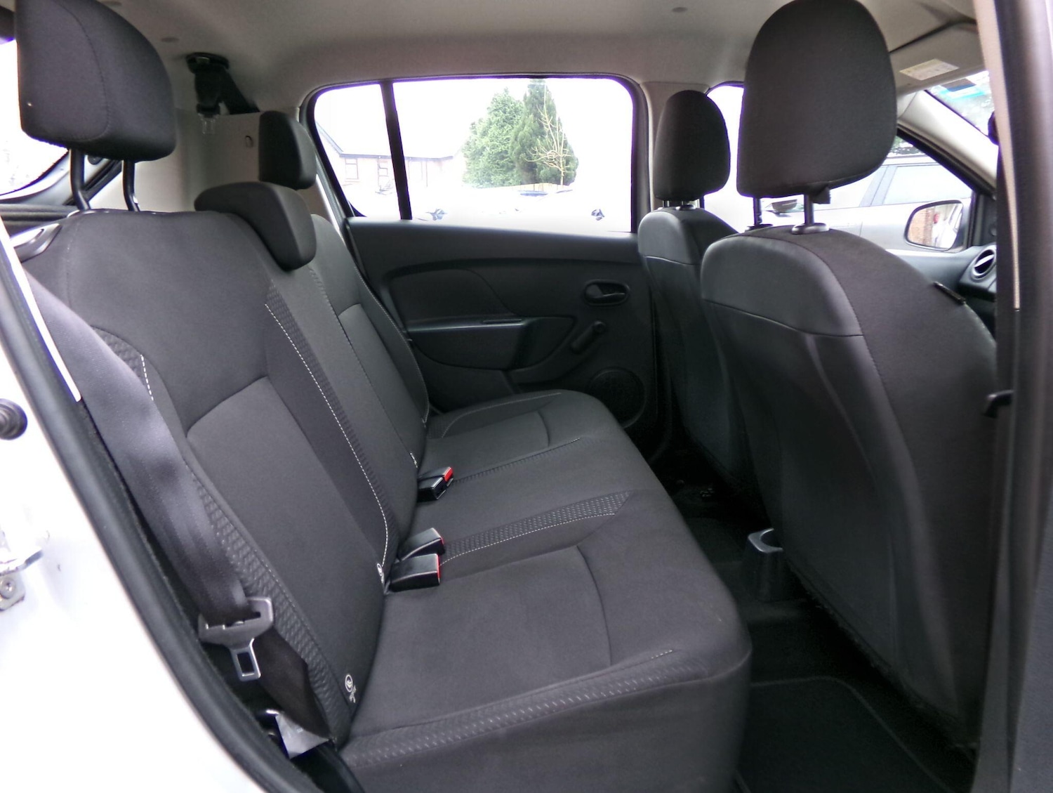 Used Dacia Sandero 2018 for sale - 77266742: Photo 18