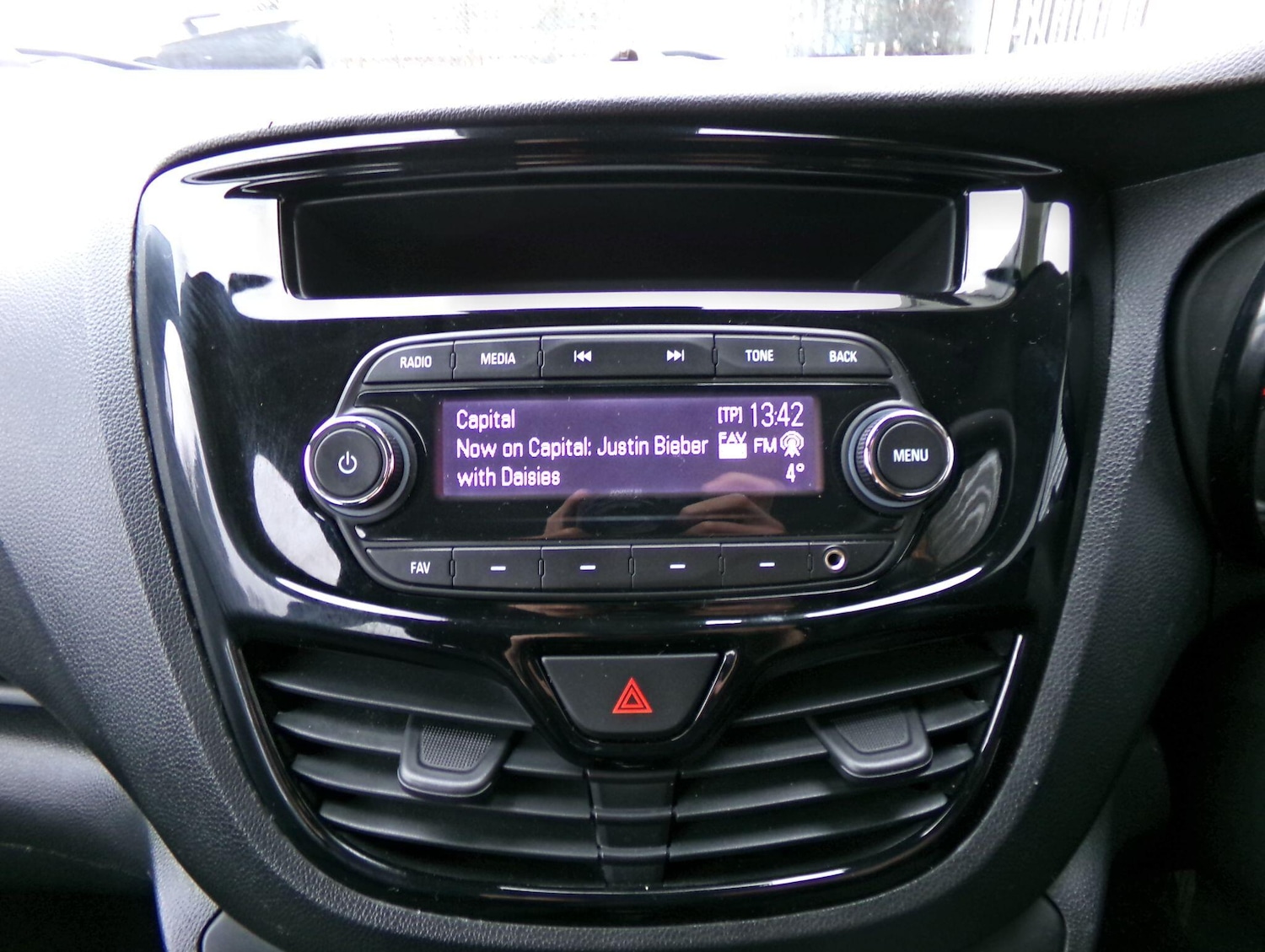 Used Vauxhall Viva 2016 for sale - 77455813: Photo 11