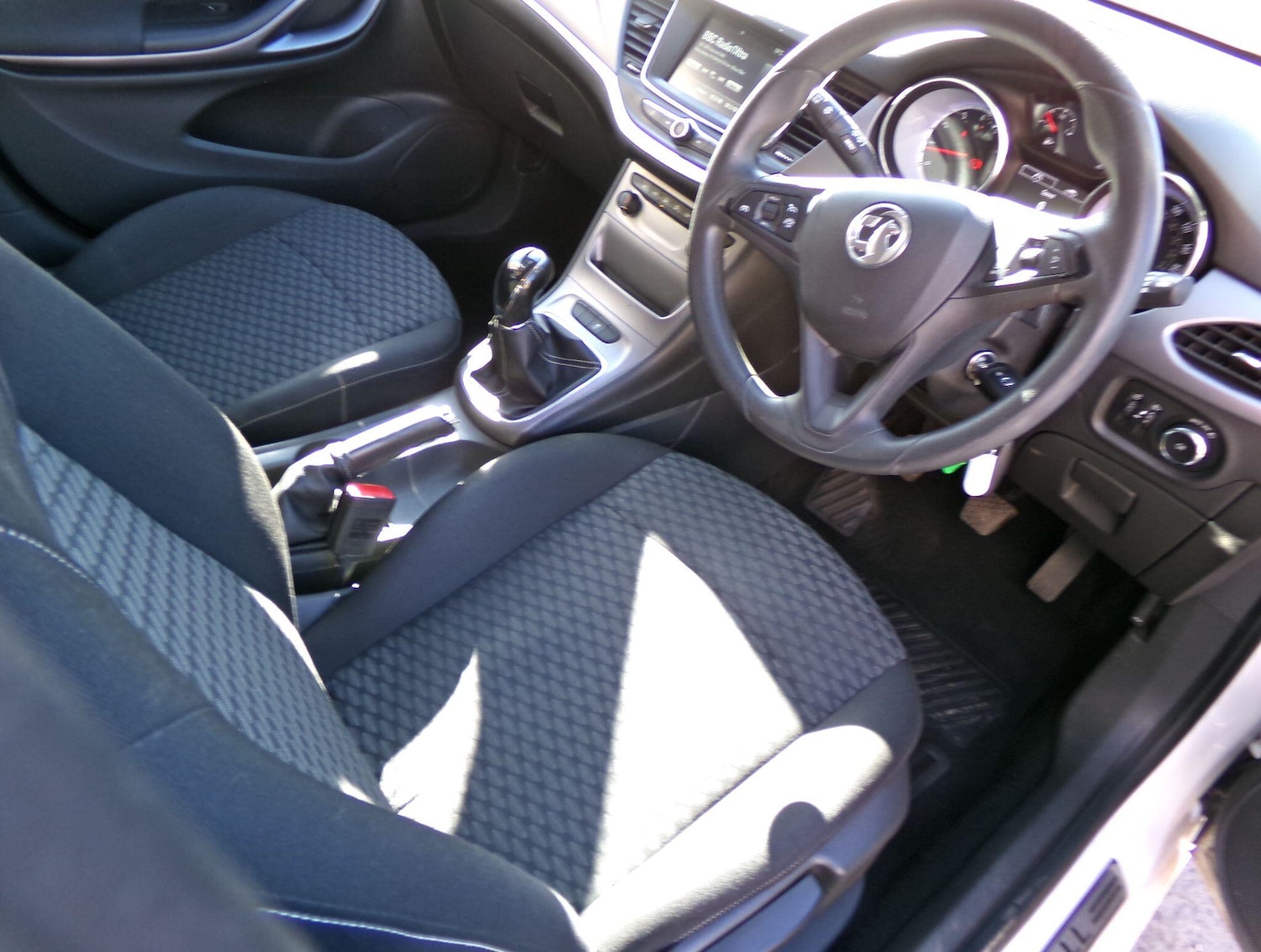 Used Vauxhall Astra for sale - 77957097: Photo 11