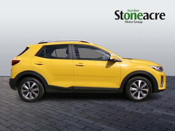 Used Kia Stonic 2022 for sale - 78517180: Photo