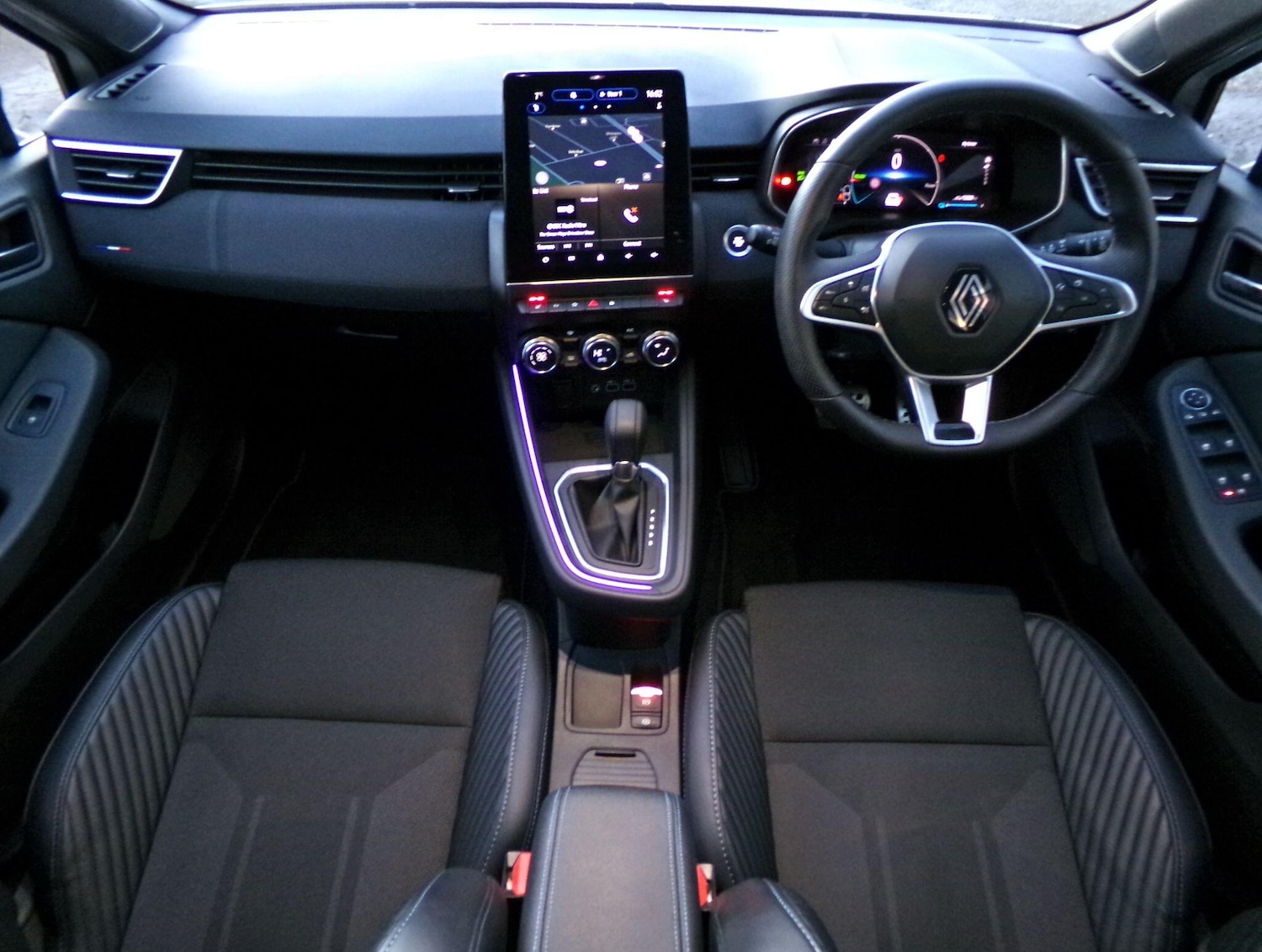 Used Renault Clio 2023 for sale - 76743209: Photo 12