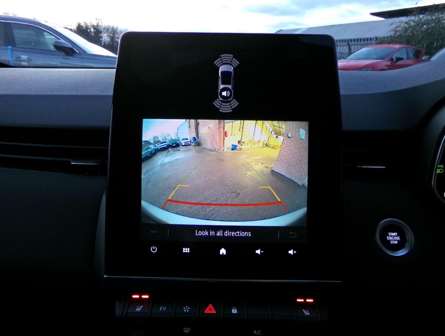 Used Renault Clio 2023 for sale - 76743209: Photo 18