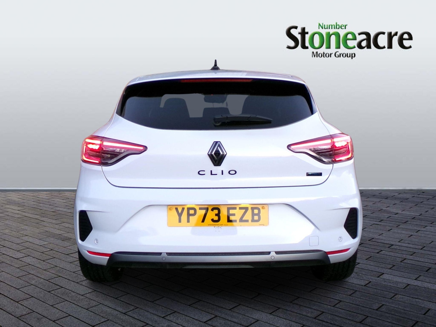 Used Renault Clio 2023 for sale - 76743209: Photo 3