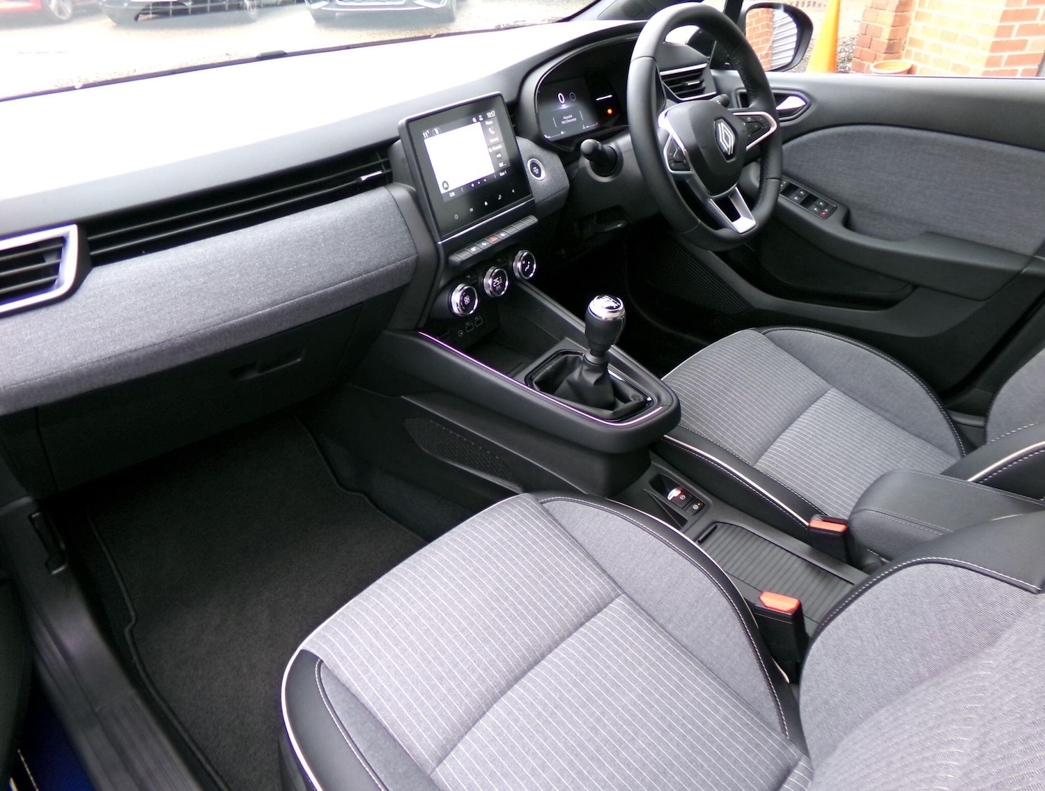 Used Renault Clio 2024 for sale - 76573157: Photo 13