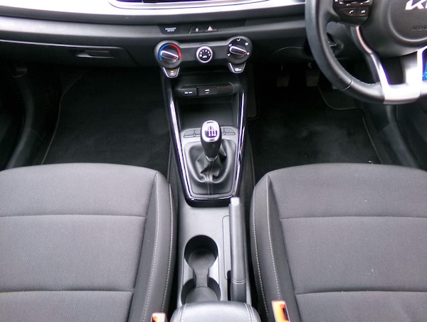 Used Kia Rio 2023 for sale - 76327118: Photo 19