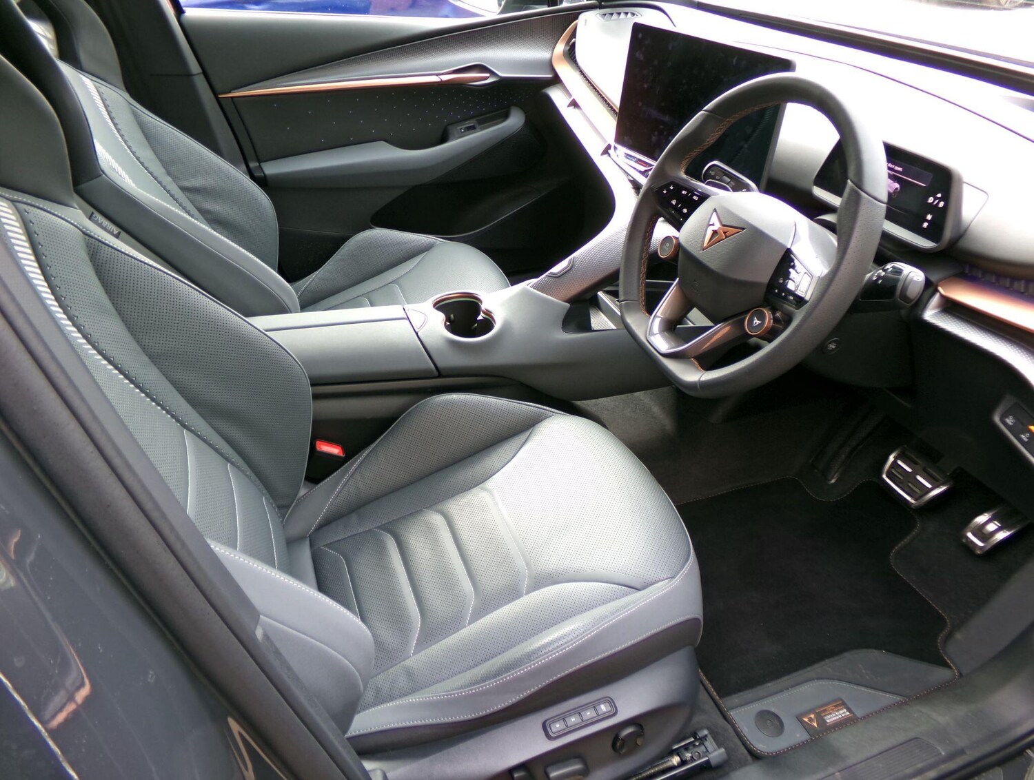 Used Cupra Tavascan 2025 for sale - 77892903: Photo 11