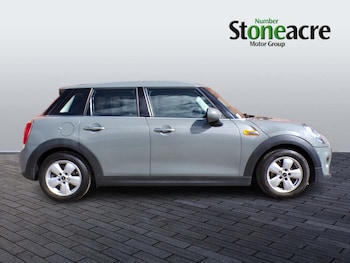 Used MINI Hatch 2018 for sale - 75926799: Photo