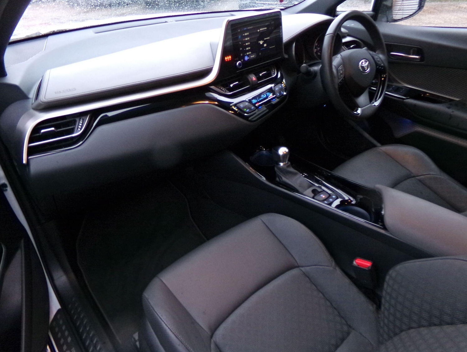 Used Toyota C-HR 2023 for sale - 77387147: Photo 13