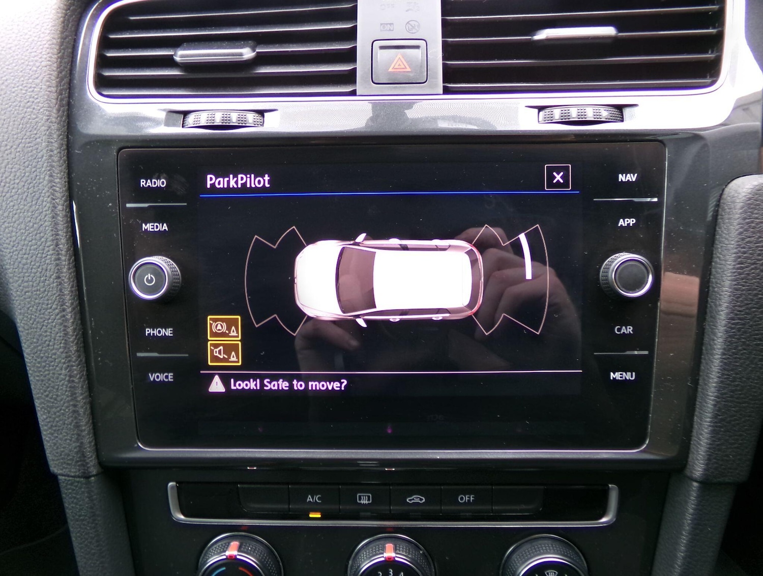 Used Volkswagen Golf 2019 for sale - 76326297: Photo 19