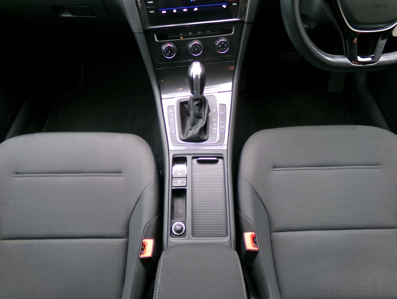 Used Volkswagen Golf 2019 for sale - 76326297: Photo 20