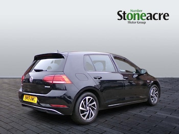 Used Volkswagen Golf 2019 for sale - 76326297: Photo