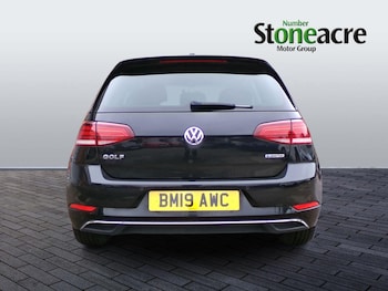 Used Volkswagen Golf 2019 for sale - 76326297: Photo