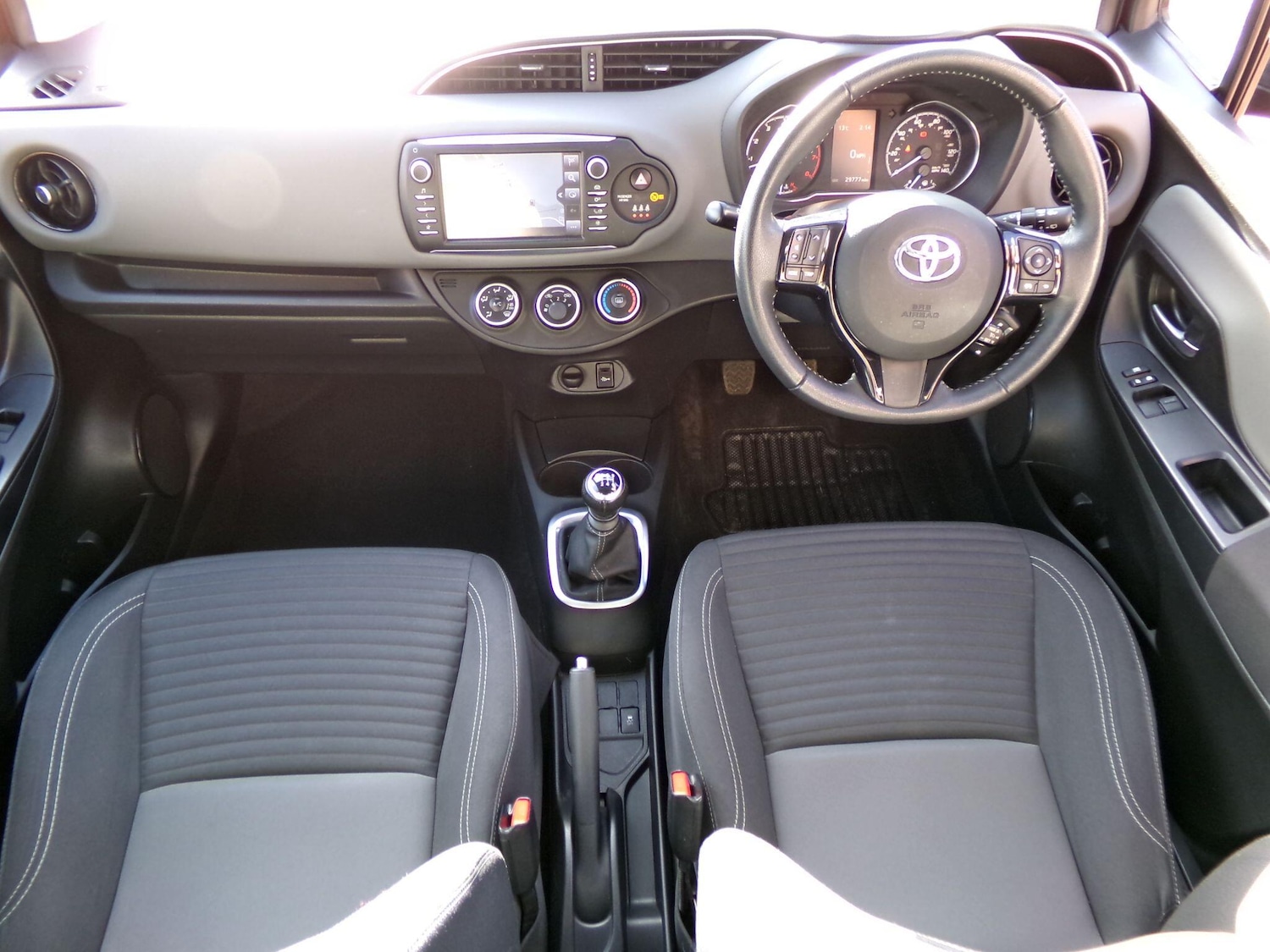 Used Toyota Yaris for sale - 77754157: Photo 10