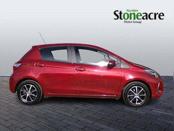 Used Toyota Yaris 2019 for sale - 77754157: Photo