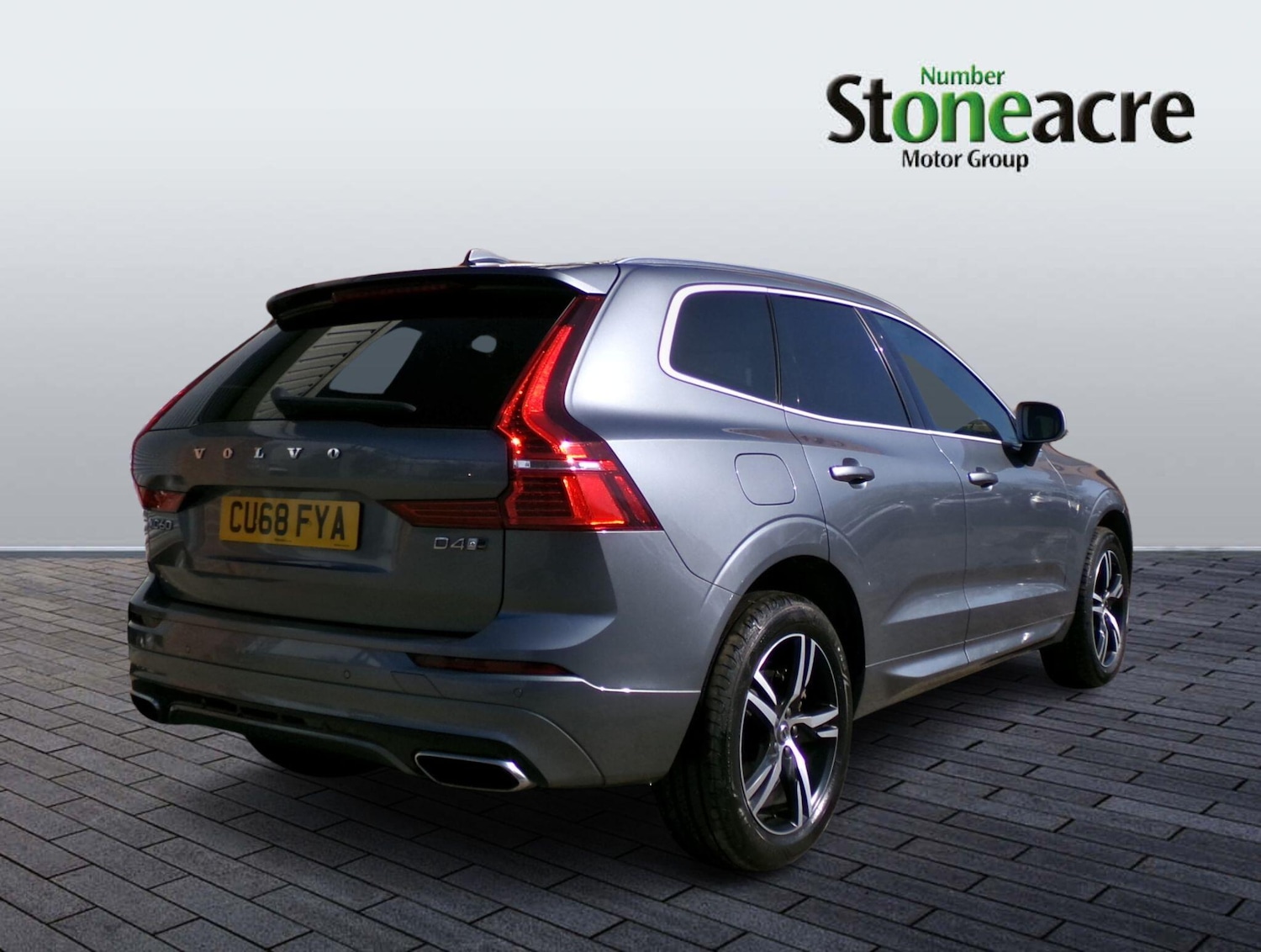 Used Volvo XC60 2018 for sale - 77957429: Photo 2